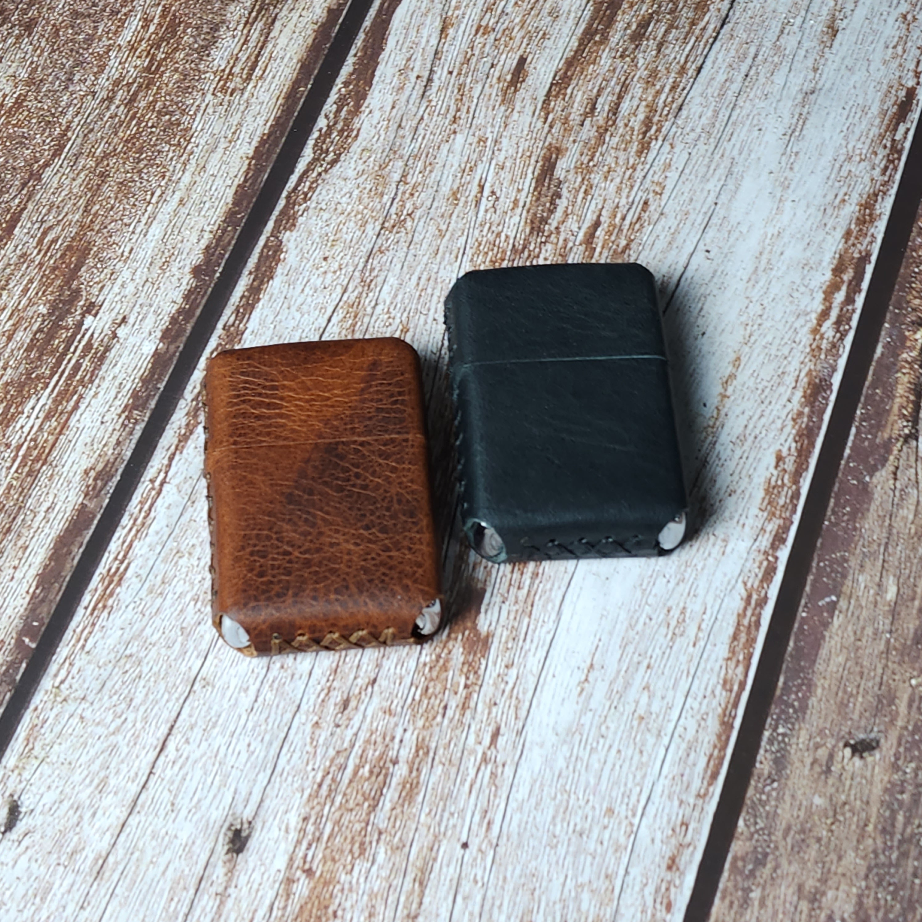 Sesa Craft Deri Kaplı Çakmak – %100 El Yapımı Premium Metal Çakmak