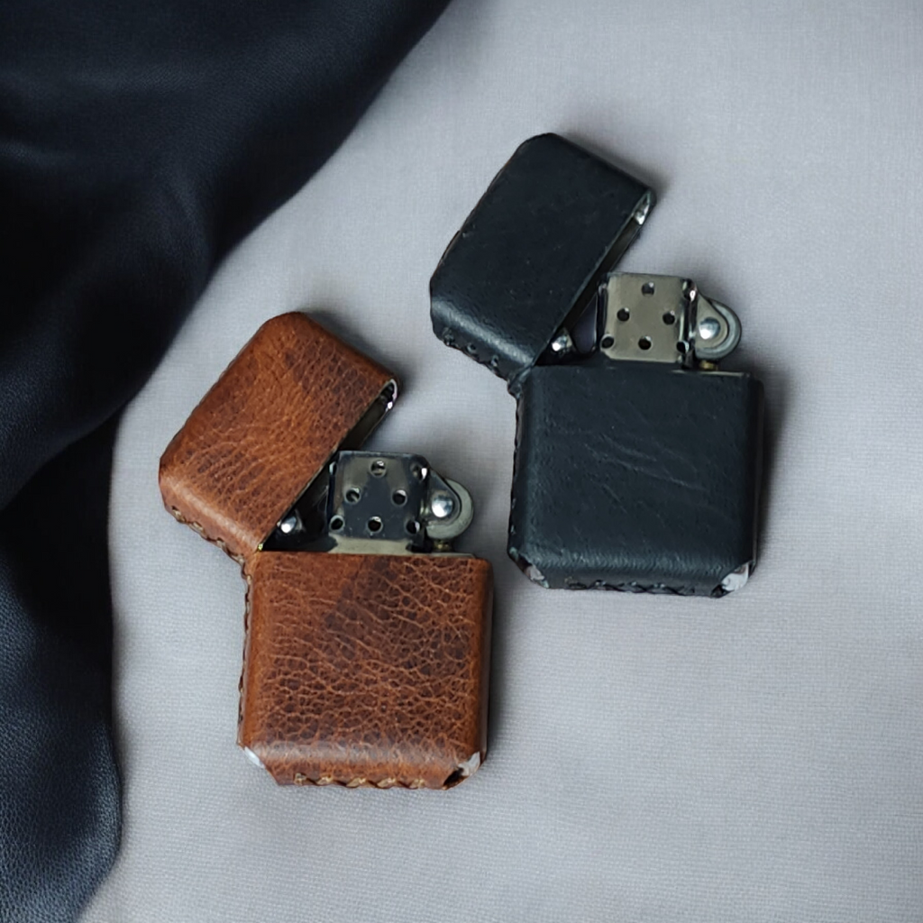 Sesa Craft Deri Kaplı Çakmak – Premium Metal Çakmak